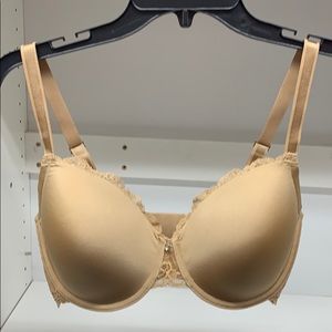 Montelle intimates 32F padded bra with lace trim